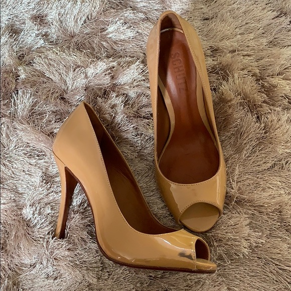 Schutz patent leather peep toe heels, Size 5 - Picture 2 of 5